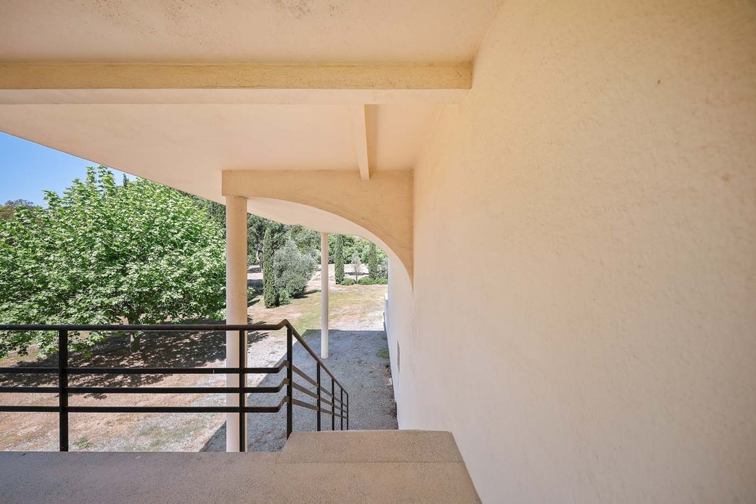 Villa in Grimaud, Provence-Alpes-Côte d'Azur, France 3 - 18289807