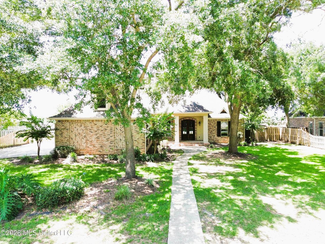 House in Ocean Springs, Mississippi, United States 4 - 18294632