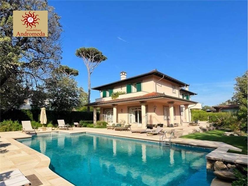 Villa in Center, Forte dei Marmi, Tuscany 1 - 18290597