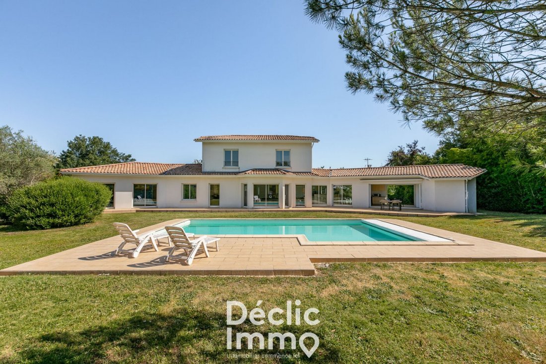 House in Latresne, Nouvelle-Aquitaine, France 2 - 18281284