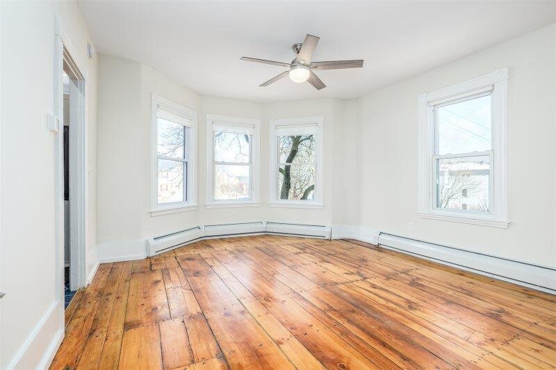 Portland, Maine, United States 5 - 18289210