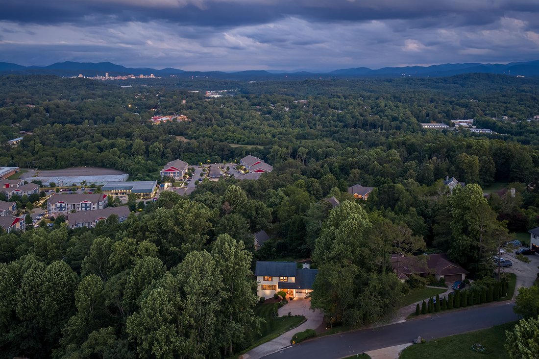 House in Asheville, North Carolina, United States 4 - 18287983