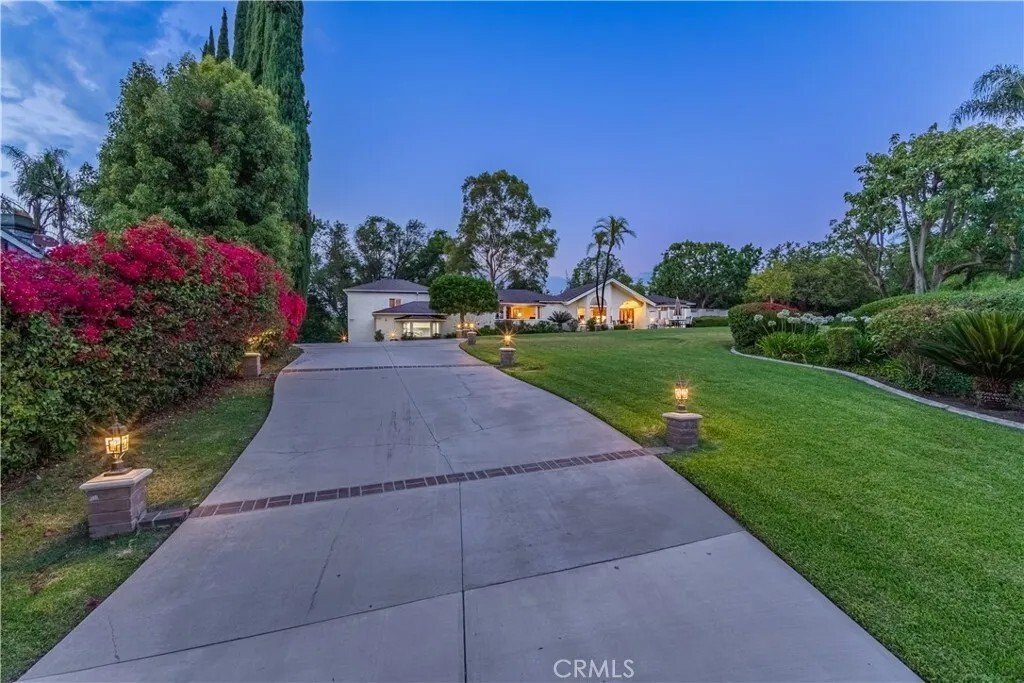 House in Covina, California, United States 1 - 18280813