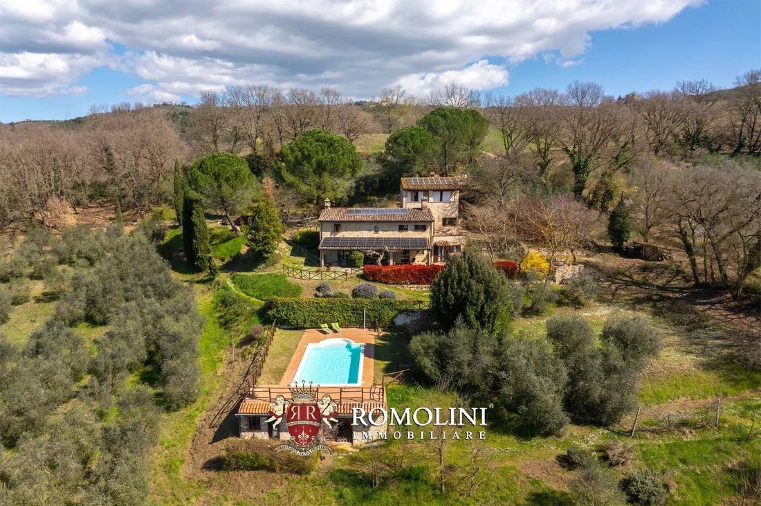 House in Todi, Umbria, Italy 2 - 17549178