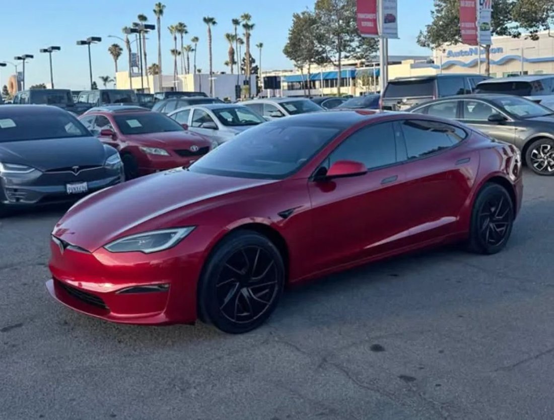 Sedan in Costa Mesa, CA, United States 2 - 18295118