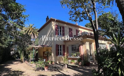 Villa in Sud, Le Pradet, France 1
