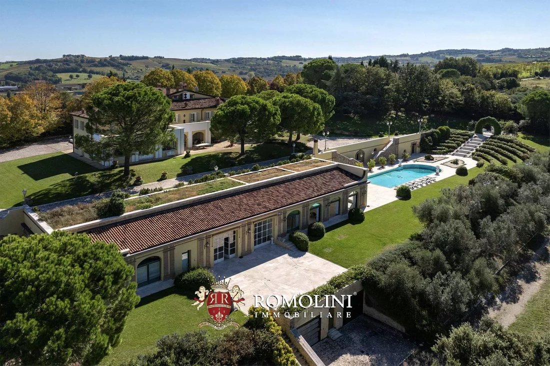 Estate in Bertinoro, Emilia-Romagna, Italy 1 - 17055648