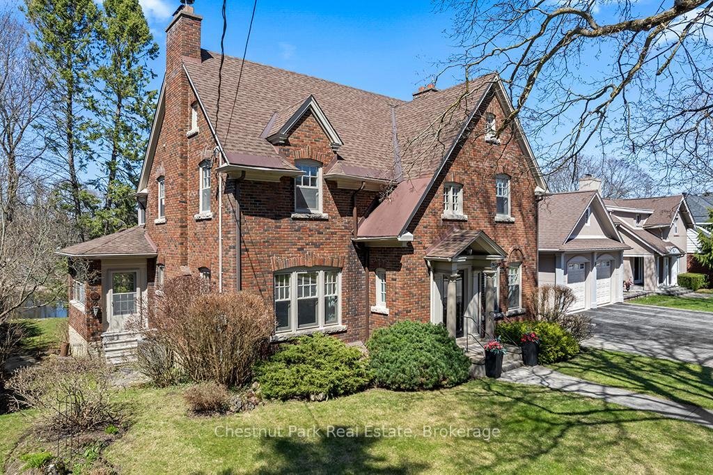 House in Owen Sound, Ontario, Canada 1 - 17817876