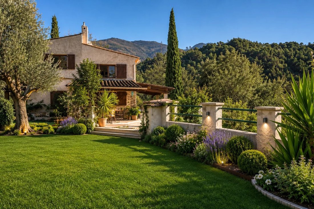 House in Saint-Martin-du-Var, Provence-Alpes-Côte d'Azur, France 1 - 17075657