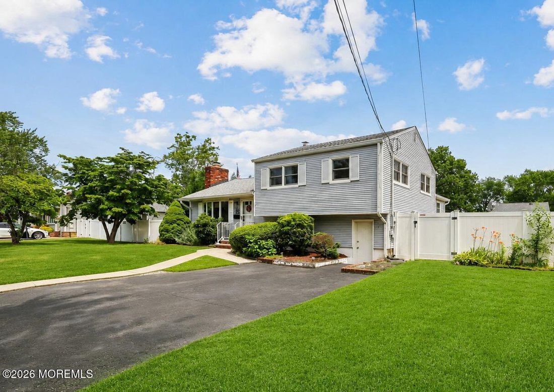 Casa a Spotswood, New Jersey, Stati Uniti 1 - 18288331