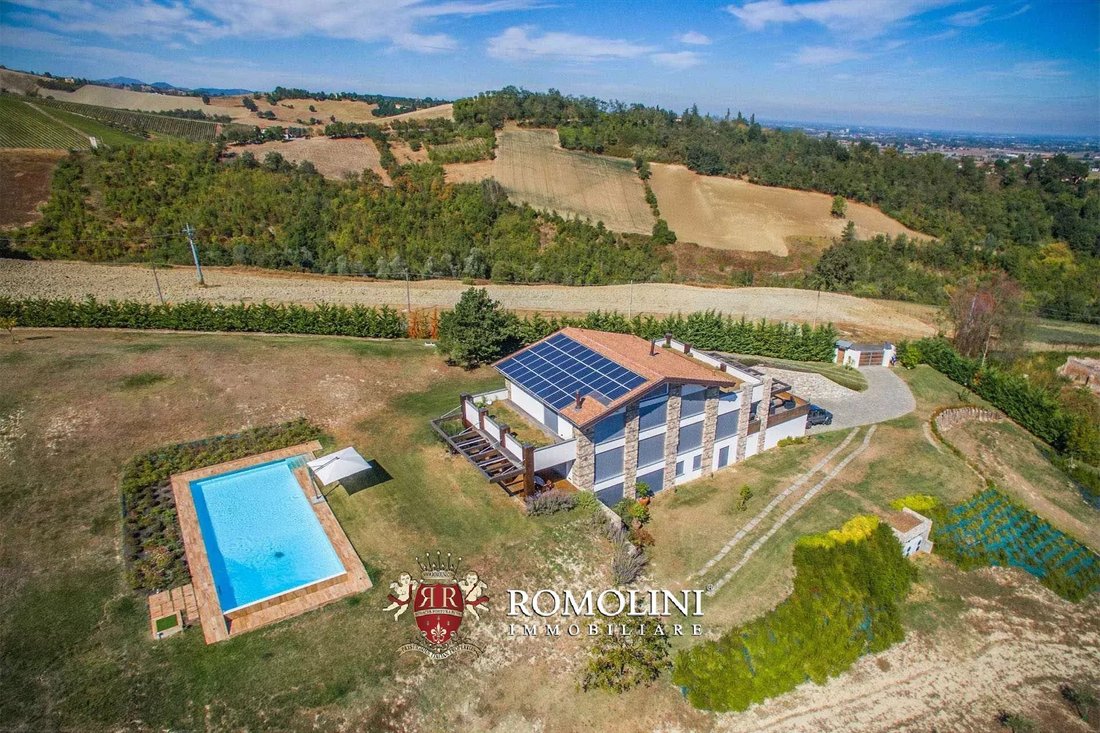 Villa in Felino, Emilia-Romagna, Italy 1 - 11293041