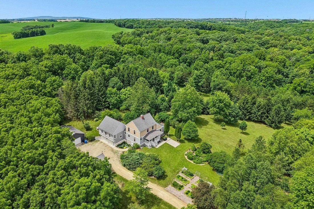 House in Mount Horeb, Wisconsin, United States 4 - 17787899