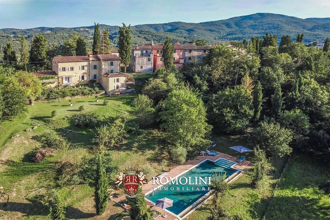 Villa in Monterchi, Tuscany, Italy 3 - 15664497