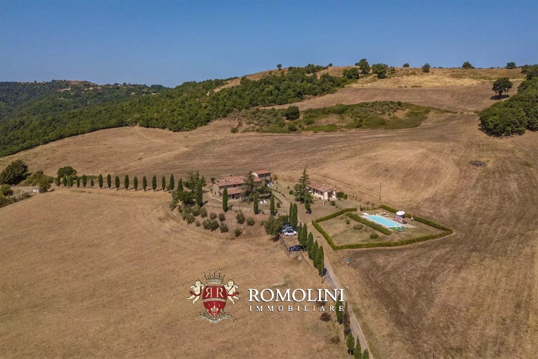 Estate in Anghiari, Tuscany, Italy 2 - 15665009