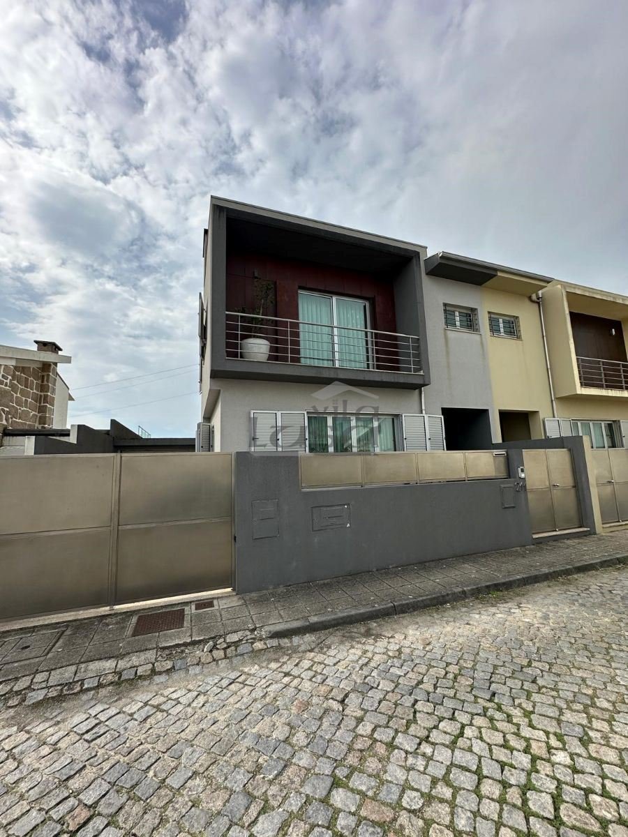 Townhouse in Mindelo, Porto District, Portugal 1 - 18288427