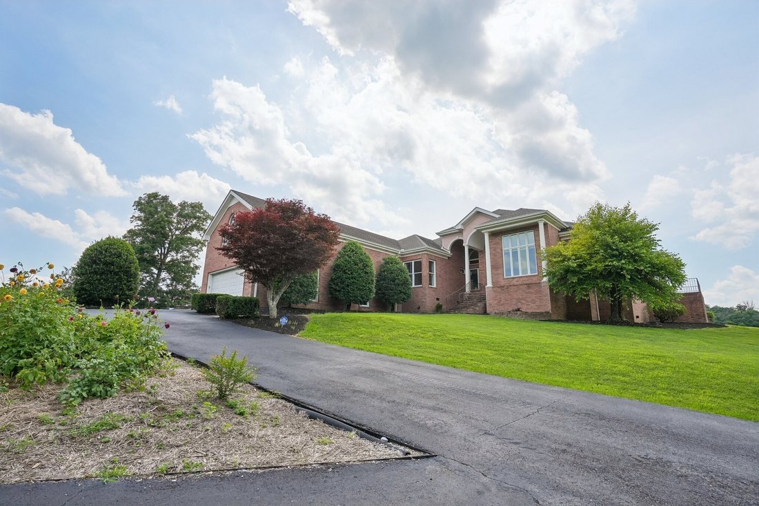 House in Gallatin, Tennessee, United States 5 - 18286380