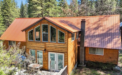 House in Tumtum, Washington, United States 1