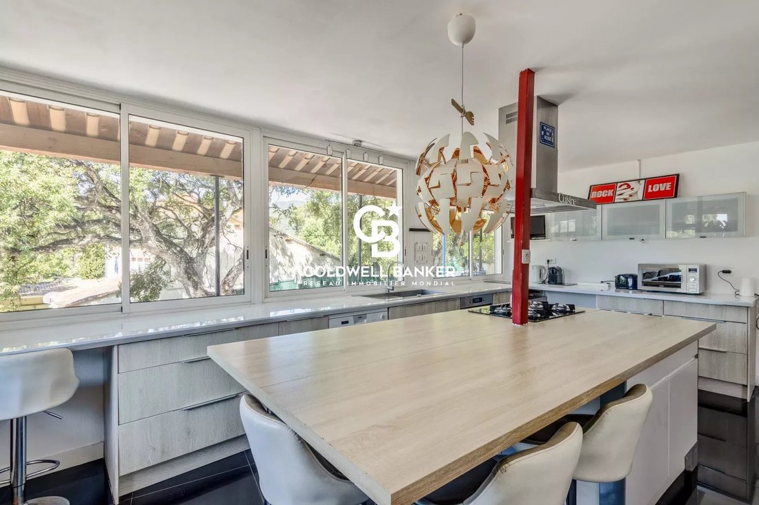 Apartment in Le Lavandou, Provence-Alpes-Côte d'Azur, France 4 - 18282733