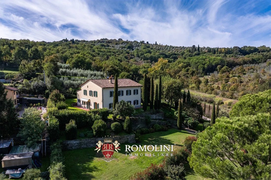 Villa in Center, Arezzo, Tuscany 1 - 16711555