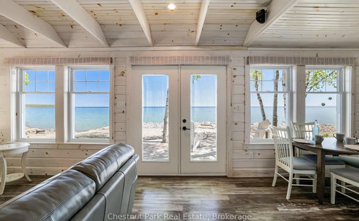 House in Wiarton, Ontario, Canada 1