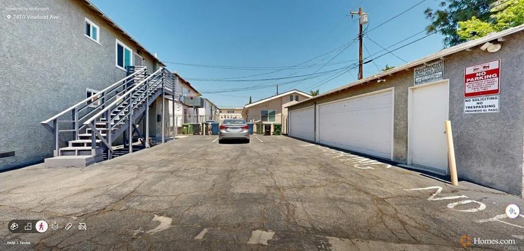 Los Angeles, California, United States 4 - 18286485