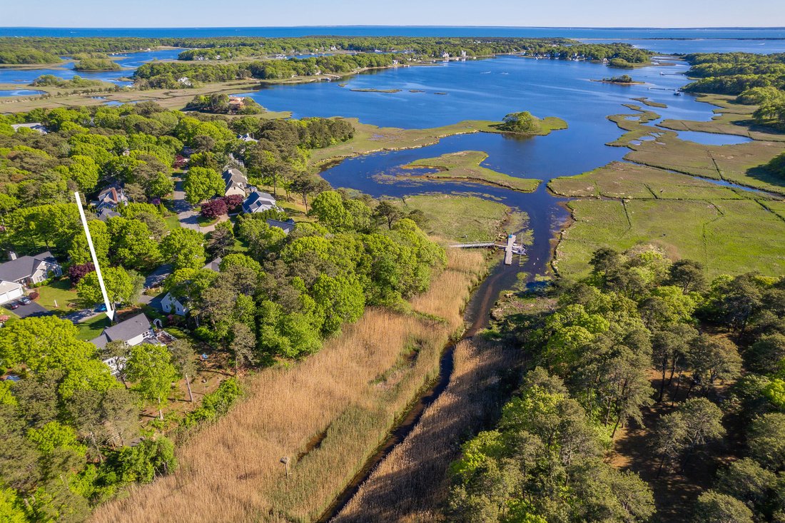House in Mashpee, Massachusetts, United States 3 - 18293620