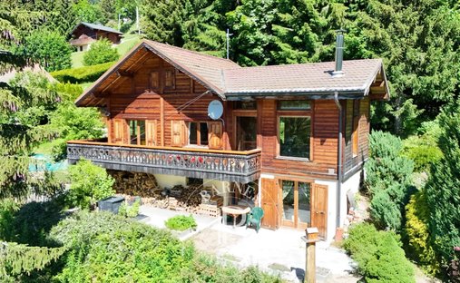Chalet in Les Gets, Auvergne-Rhône-Alpes, France 1