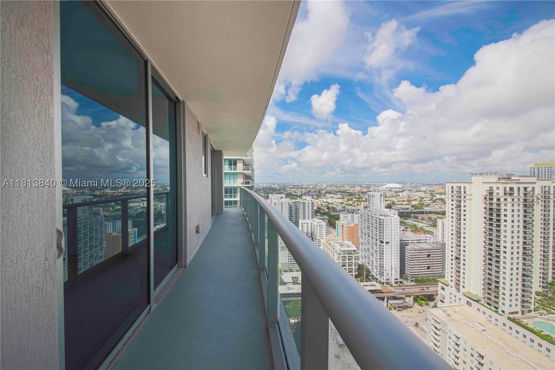 Condo in Miami, Florida, United States 3 - 15727375