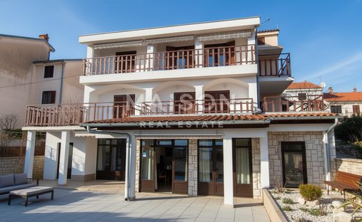 House in Malinska, Primorje-Gorski Kotar County, Croatia 1