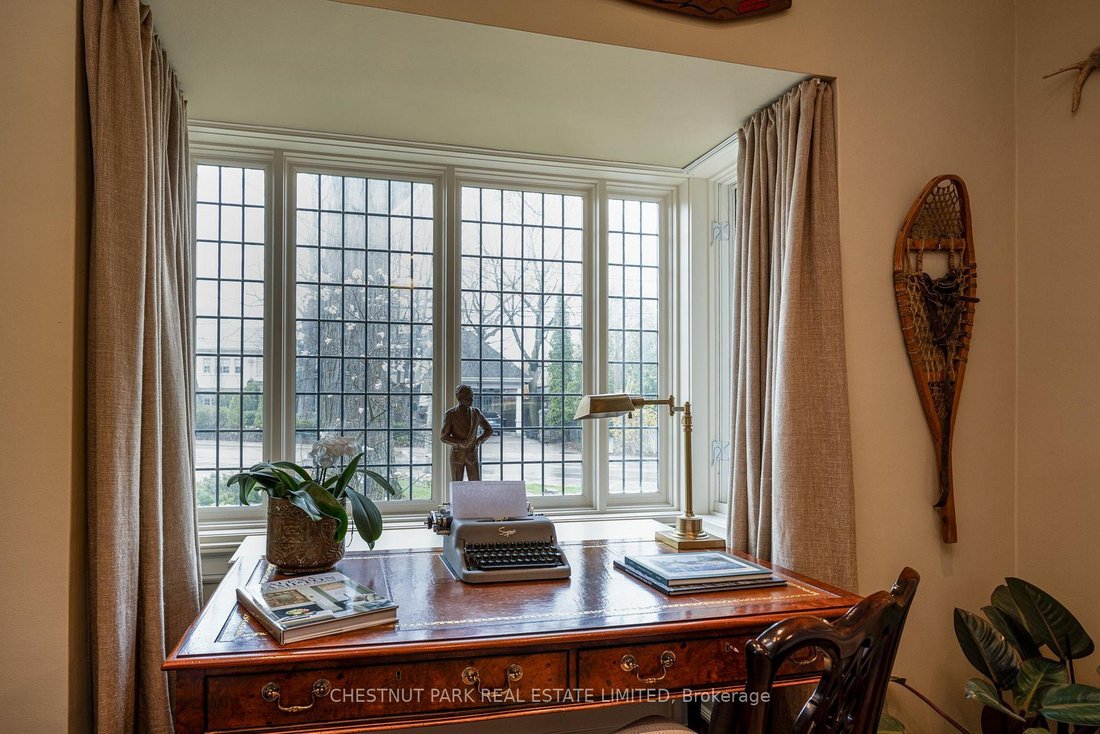 House in Toronto, Ontario, Canada 5 - 17902883