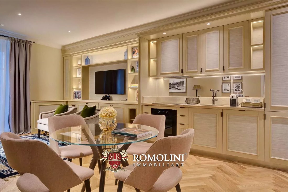 Apartment in Center, Florence, Tuscany 3 - 15665220