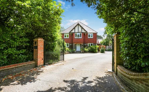 Casa a Walton on the Hill, Reigate and Banstead, Inghilterra 1
