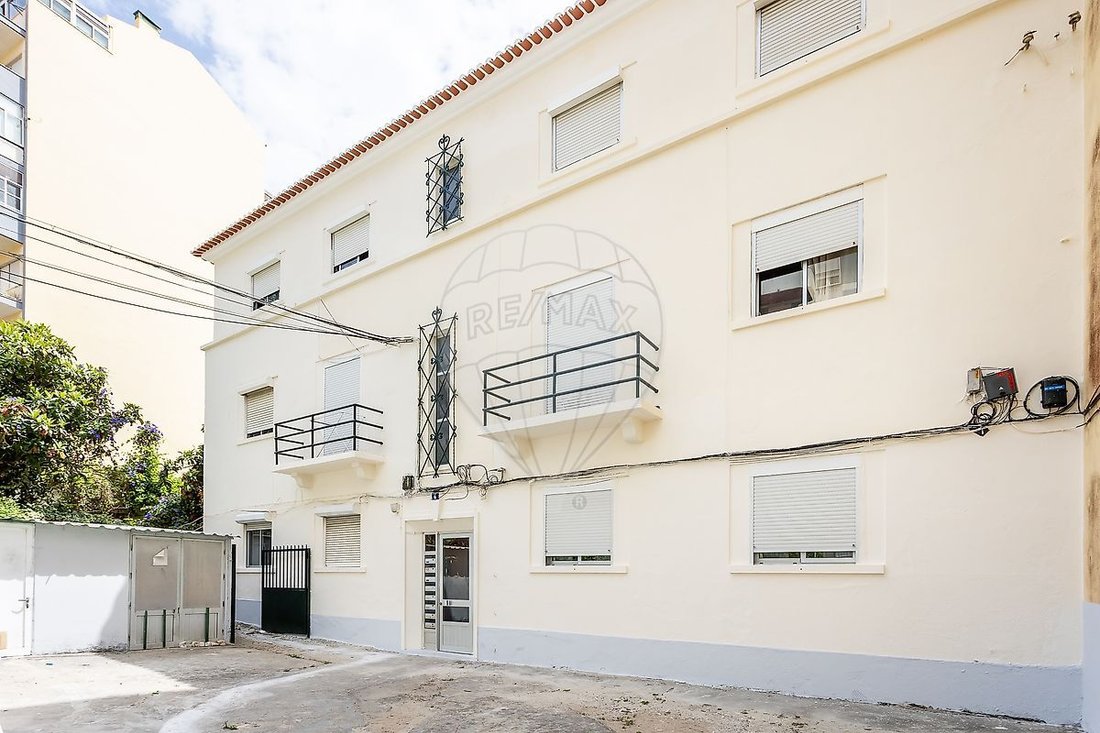 Agualva-Cacem, Lisbon, Portugal 1 - 18291135