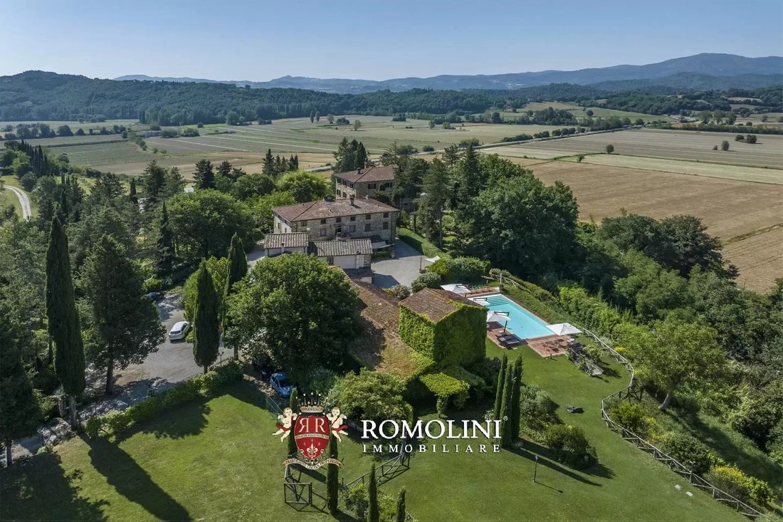 Estate in Anghiari, Tuscany, Italy 3 - 16049694