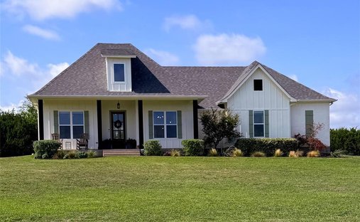 House in Cresson, Texas, United States 1