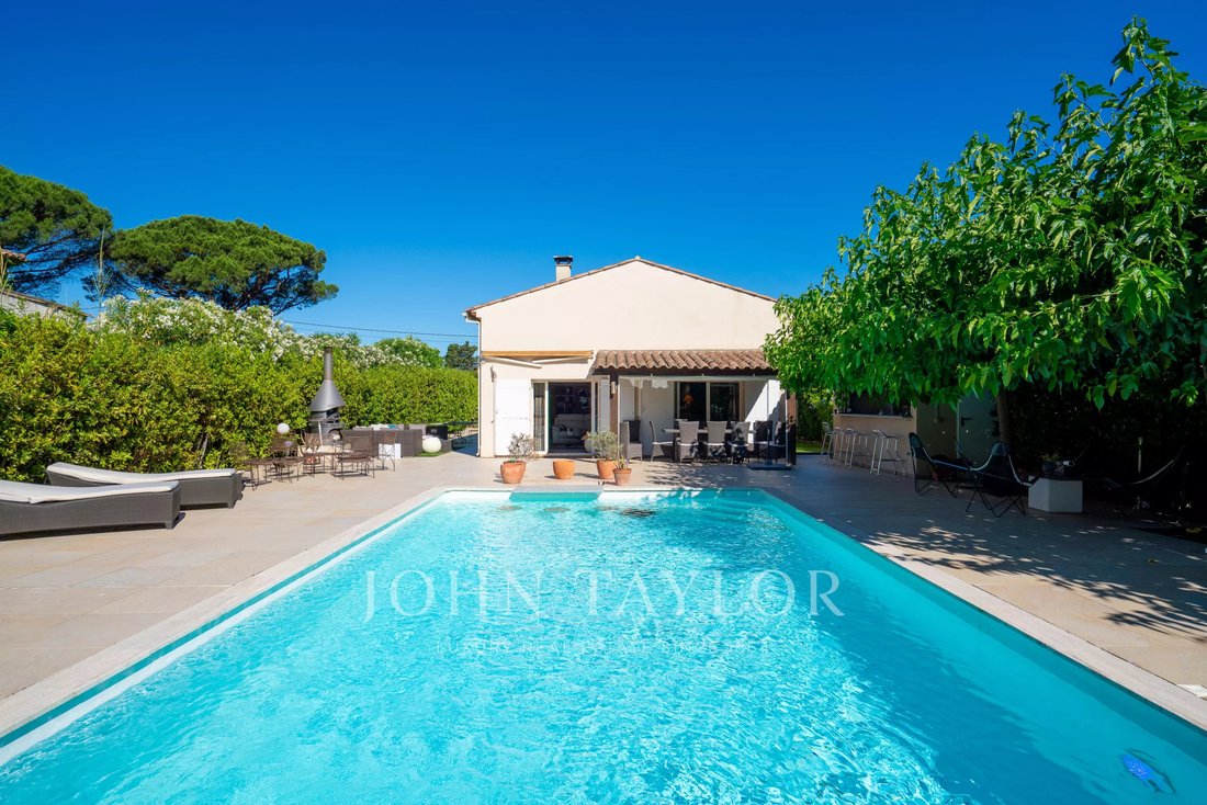 Estate in Zone Ouest Urbaine, Saint-Tropez, France 1 - 18280412