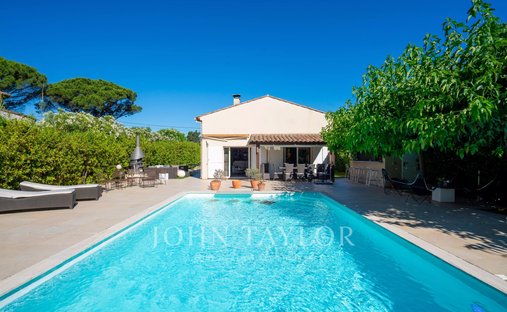 Estate in Zone Ouest Urbaine, Saint-Tropez, France 1