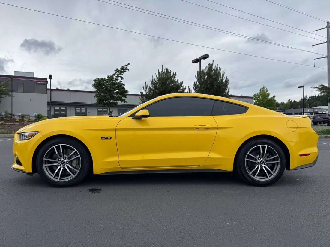 Coupe in Bellevue, WA, United States 5 - 18287027