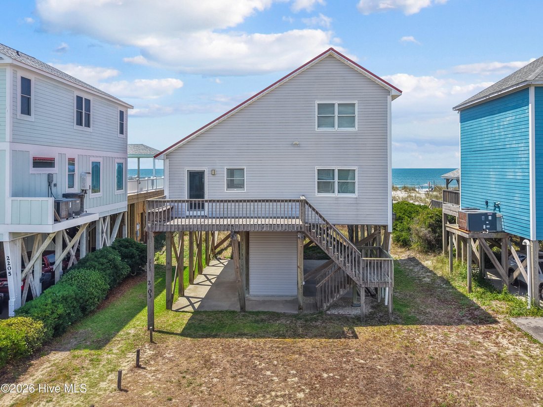 House in Oak Island, North Carolina, United States 2 - 18290628