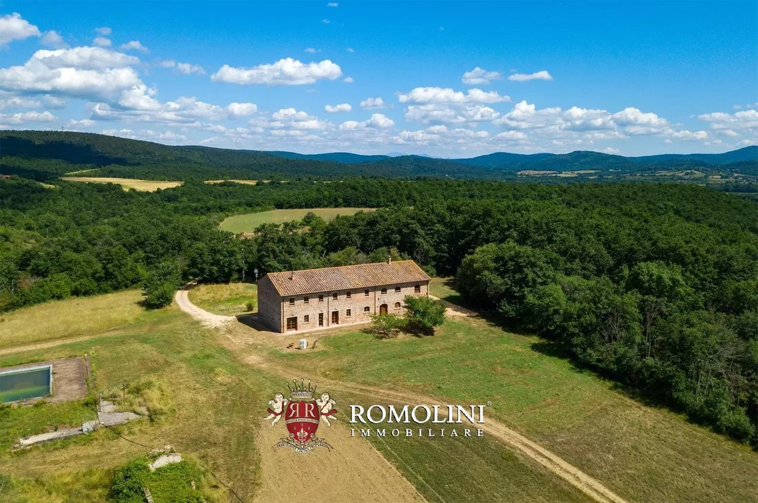 Estate in Chiusdino, Tuscany, Italy 4 - 15737775