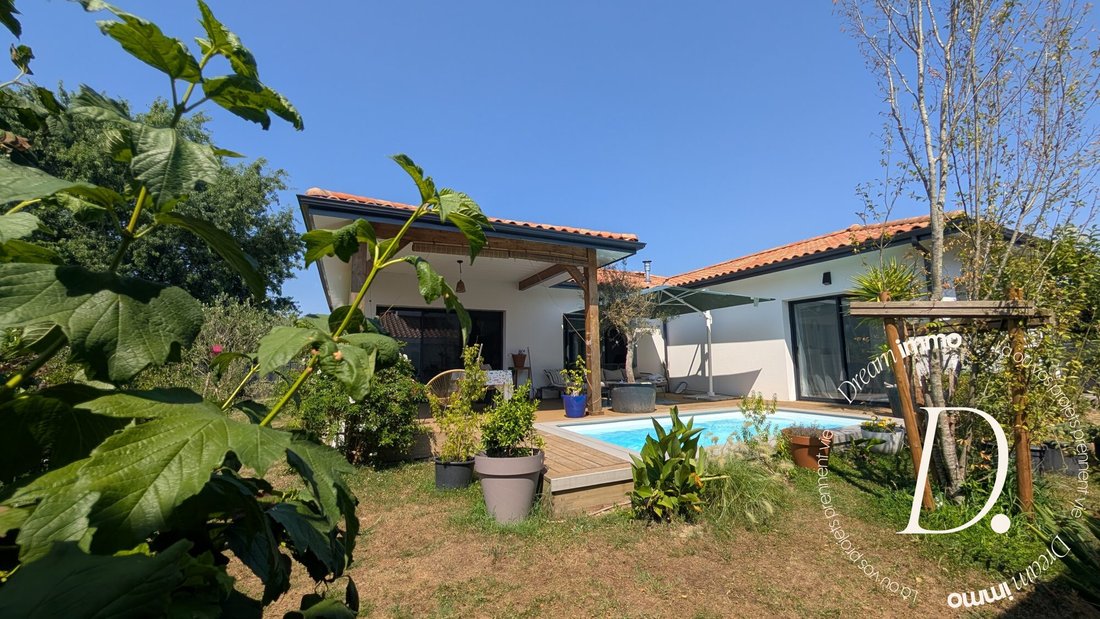 House in Saint-Martin-de-Hinx, Nouvelle-Aquitaine, France 2 - 18296300
