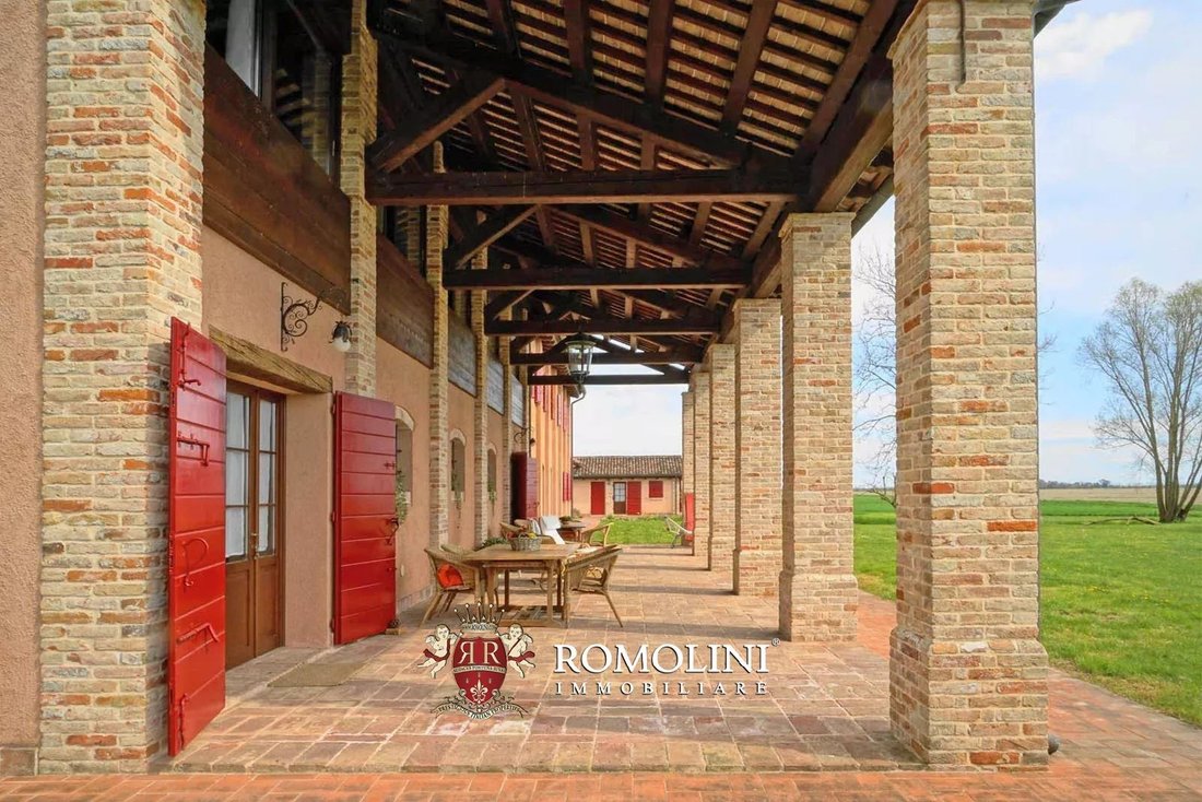 Estate in Caorle, Veneto, Italy 2 - 15664592
