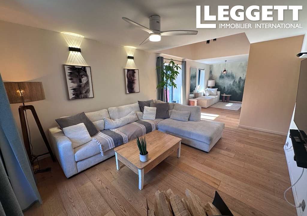 Chalet in Briançon, Provence-Alpes-Côte d'Azur, France 2 - 18275341