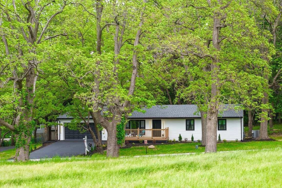 House in St. Charles, Illinois, United States 2 - 18290641