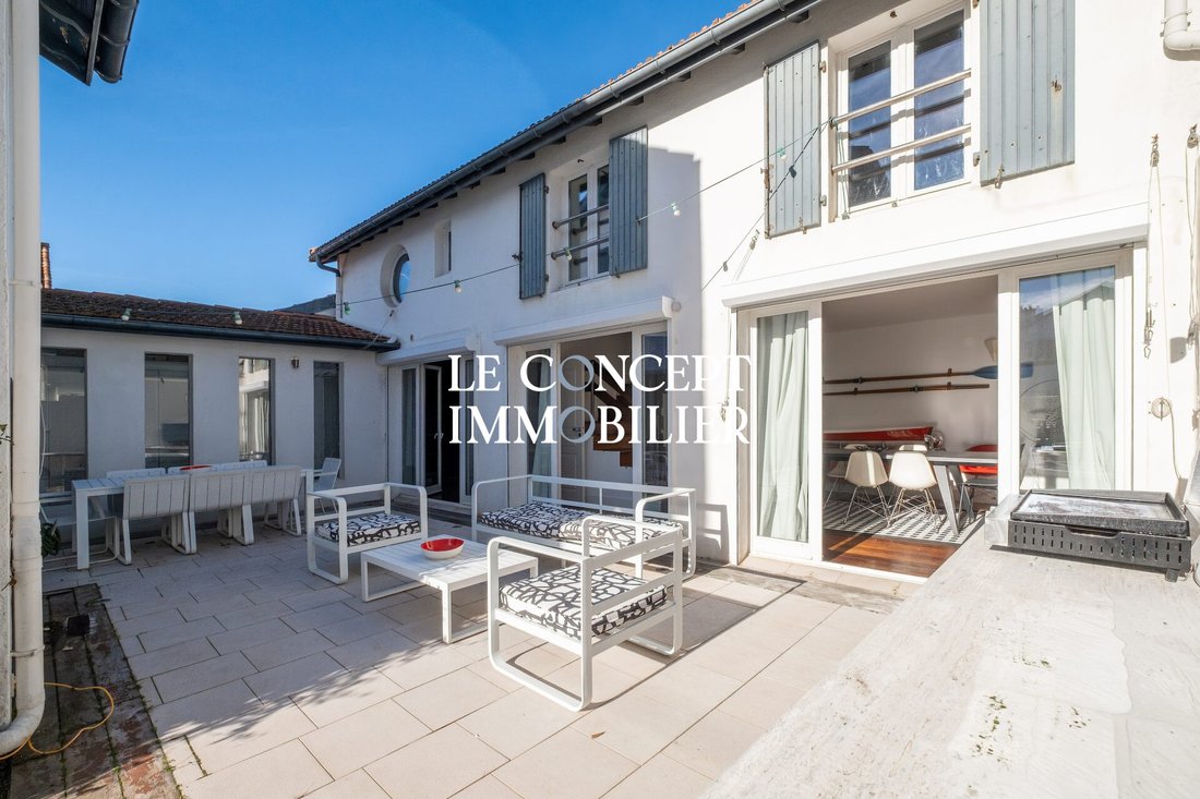 House in Biarritz, Nouvelle-Aquitaine, France 2 - 18287809