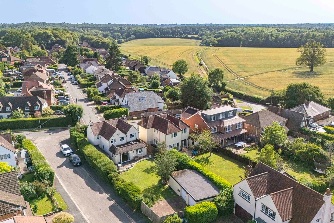 House in Seer Green, England 3 - 18290485