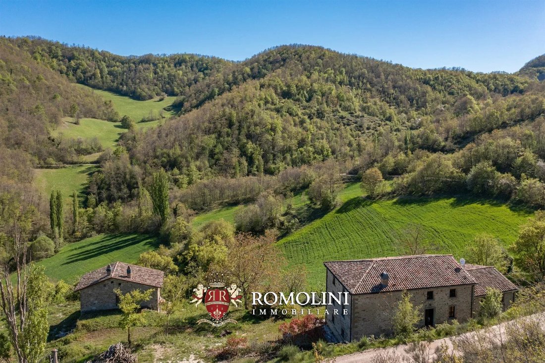 House in Pietralunga, Umbria, Italy 2 - 17918288
