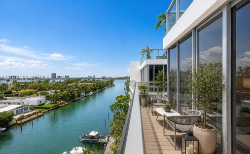 Condo in Bal Harbour, Florida, United States 1