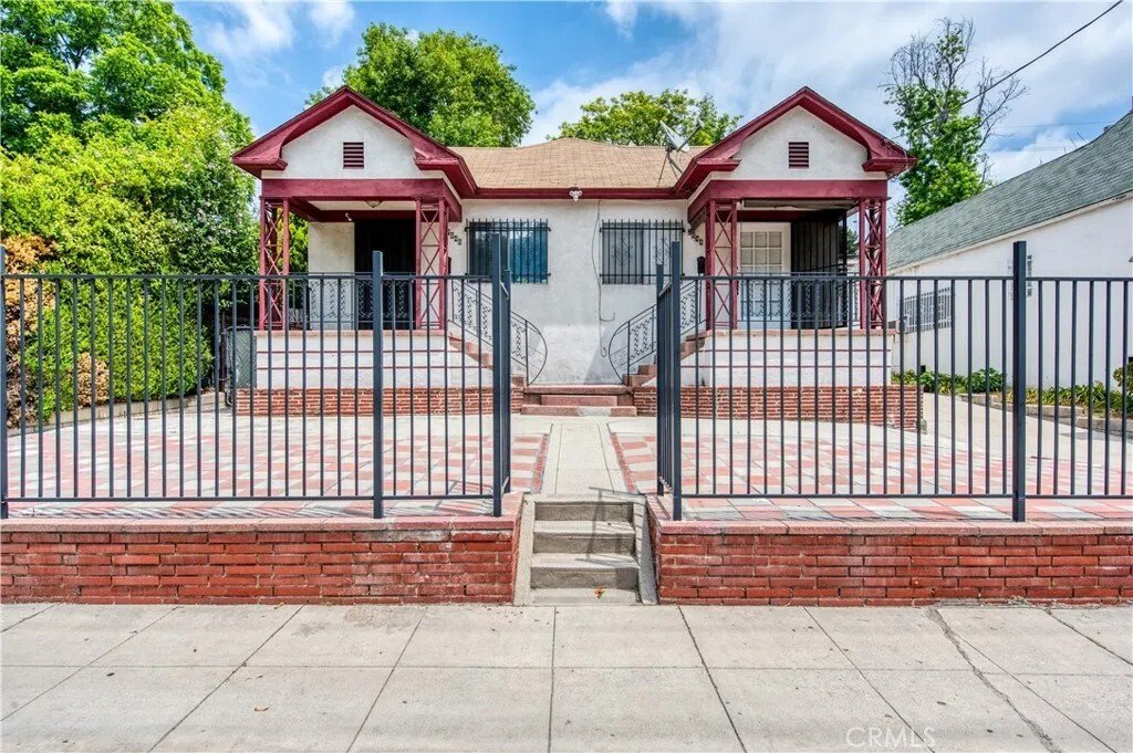 Los Angeles, California, United States 1 - 17939264