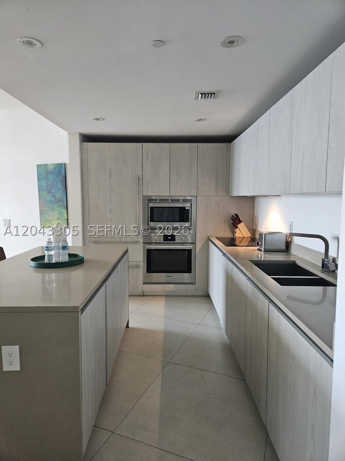 Condo in Hallandale Beach, Florida, United States 4 - 18280426